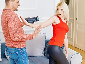 Future star sucks her way to fame